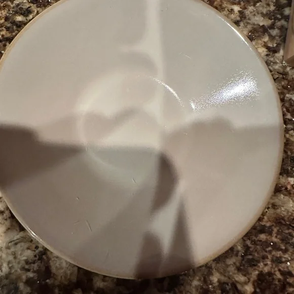 Yankee Candle Electric Wax Warmer - Picture 3 of 3